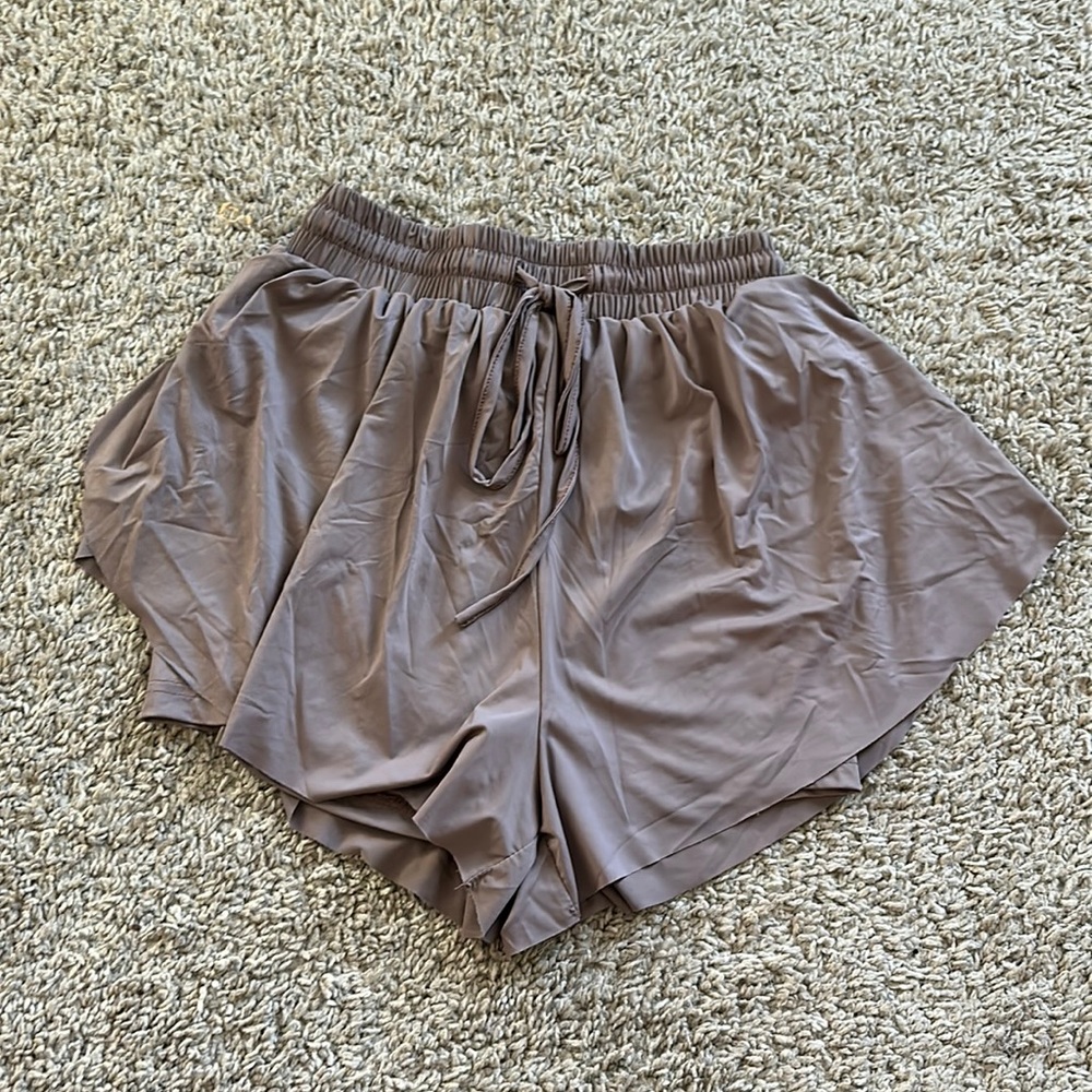 altered state flowy work out shorts